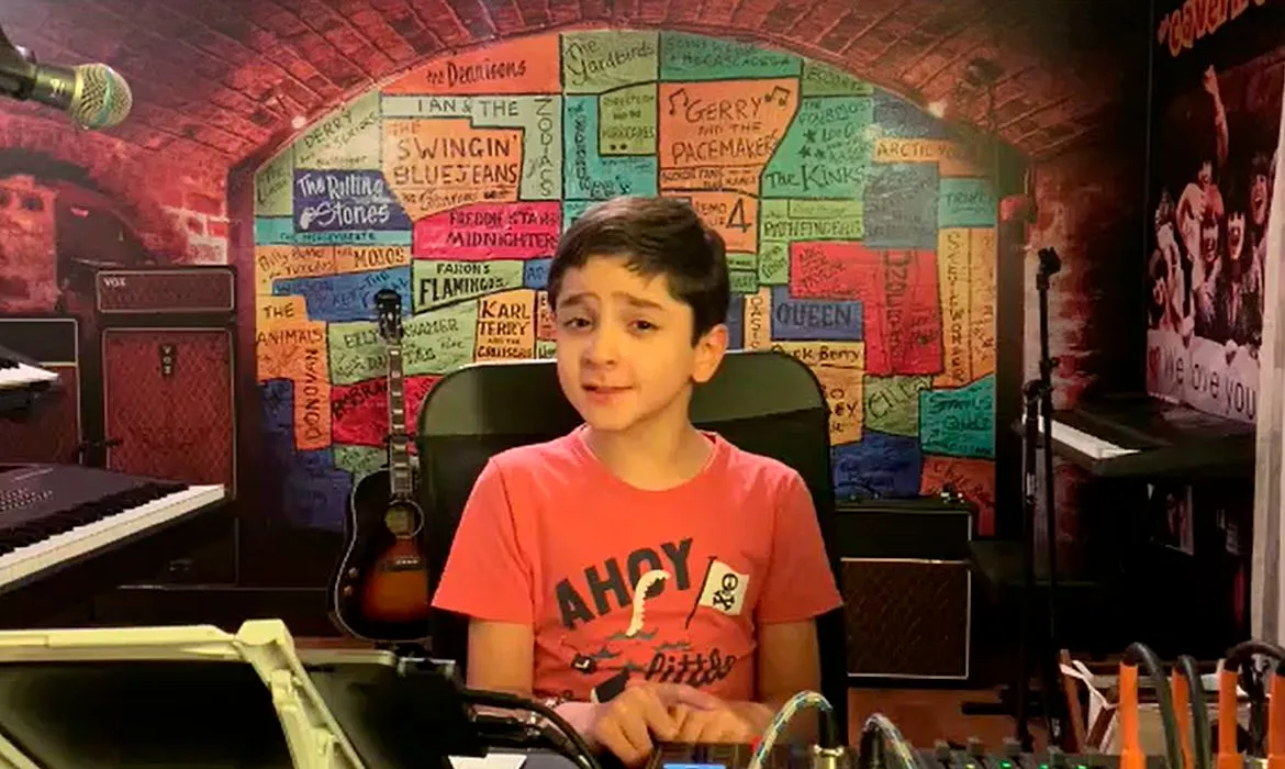 Brasileiro de 8 anos é uma das pessoas mais inteligentes do mundo