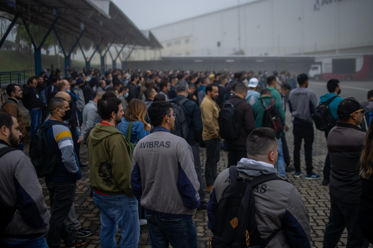 Paralisação de 24 horas foi aprovada em assembleia nesta quinta-feira Divulgação/Sindicato dos Metalúrgicos