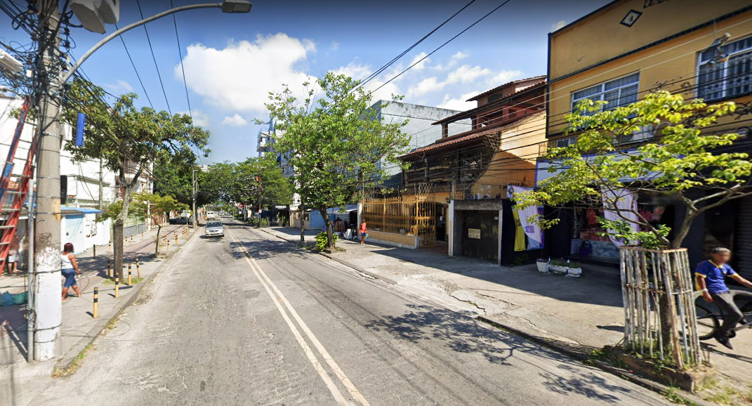 Situação ocorre na Rua Luiz Beltrão, em Vila Valqueire, Zona Oeste do Rio Google Maps