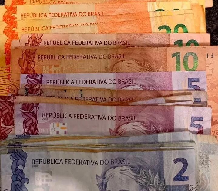 Ele também estava de posse de R$ 790