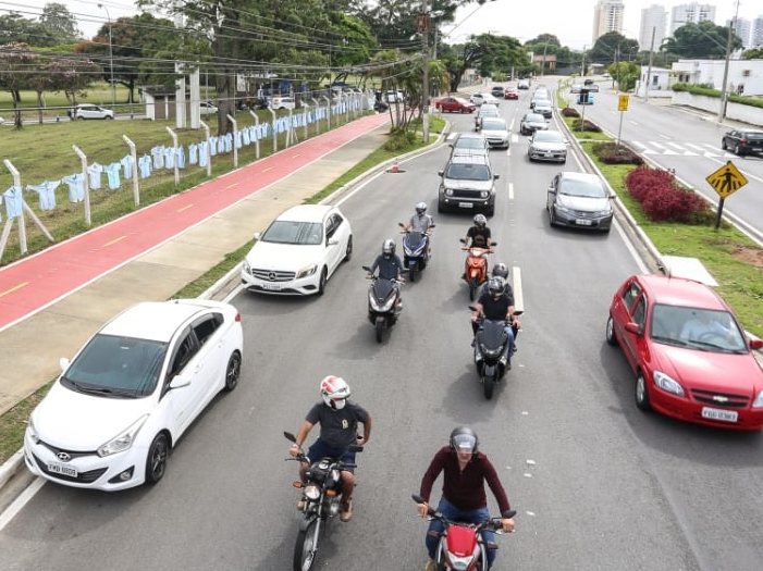  Funcionários da Ford realizam carreata em Taubaté Divulgação/Sindicato dos Metalúrgicos de Taubaté