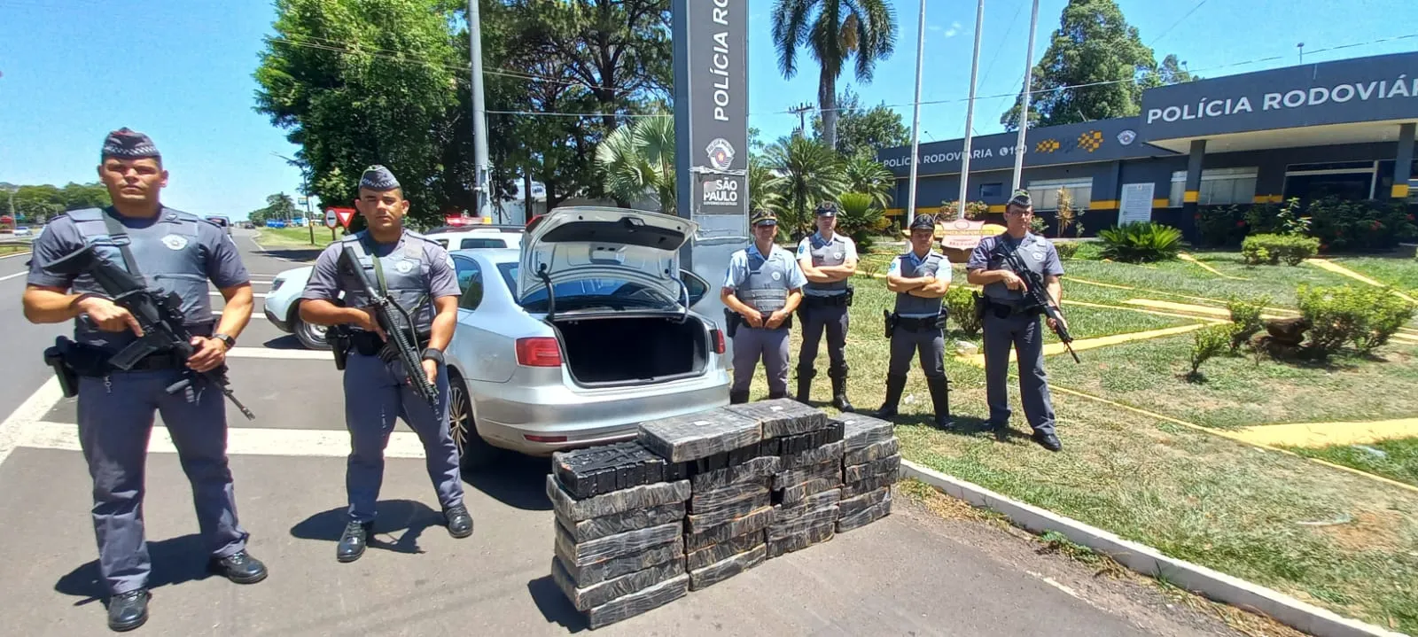 O motorista foi preso por tráfico de drogas