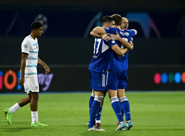 Champions League: Chelsea perde para o Dínamo Zagreb na estreia de Aubameyang