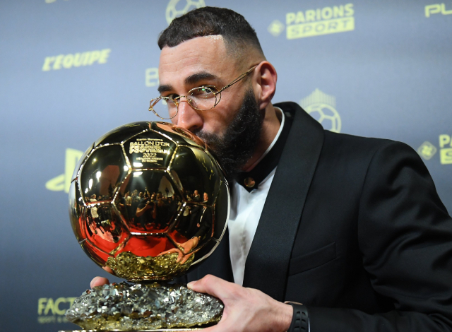 Benzema ganha Bola de Ouro como melhor jogador de futebol do mundo