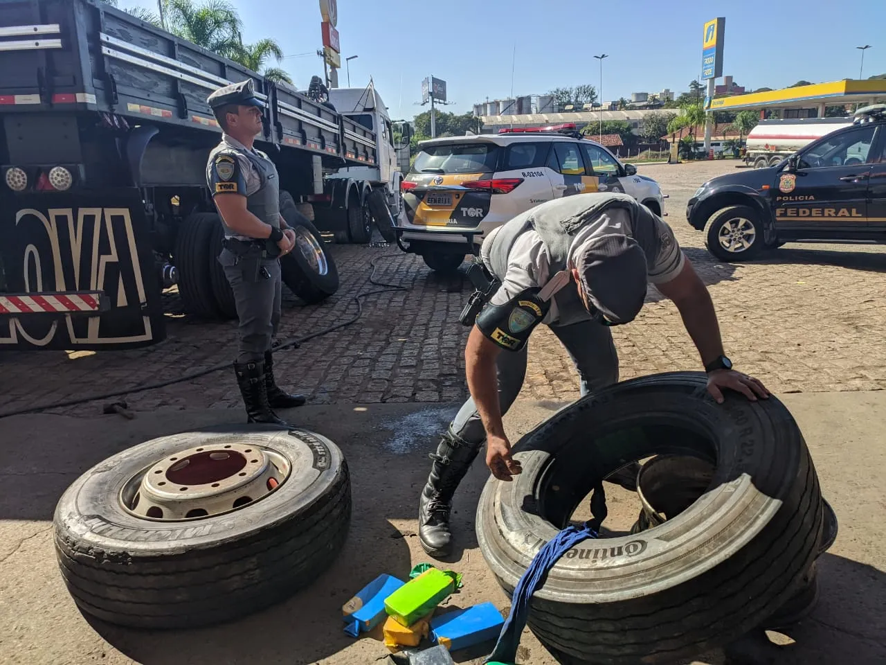 O motorista foi preso por tráfico de drogas