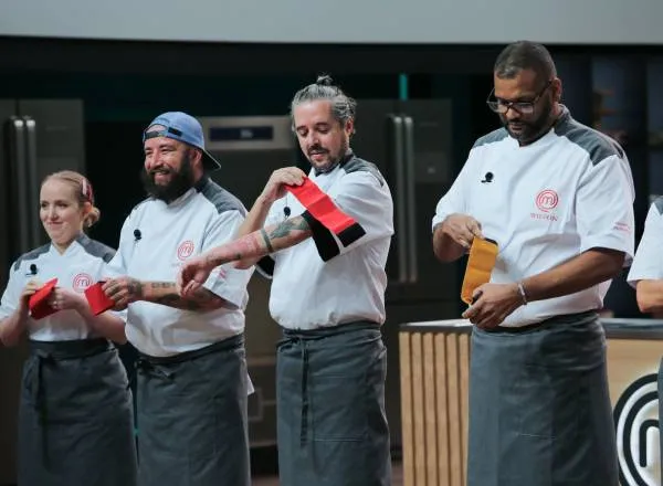 MasterChef Profisisonais: Marcelus é eliminado após sanduíche seco