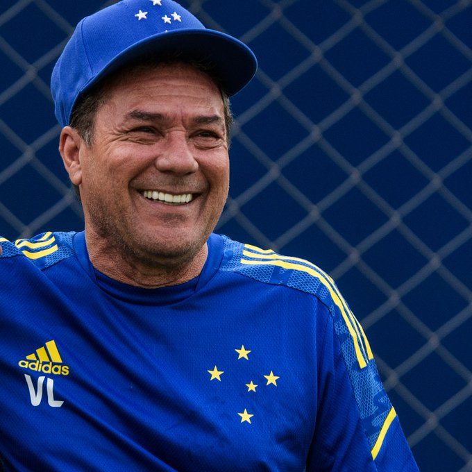Vanderlei Luxemburgo renova com o Cruzeiro até 2023; trabalho pode ser o último da carreir Divulgação/Cruzeiro EC