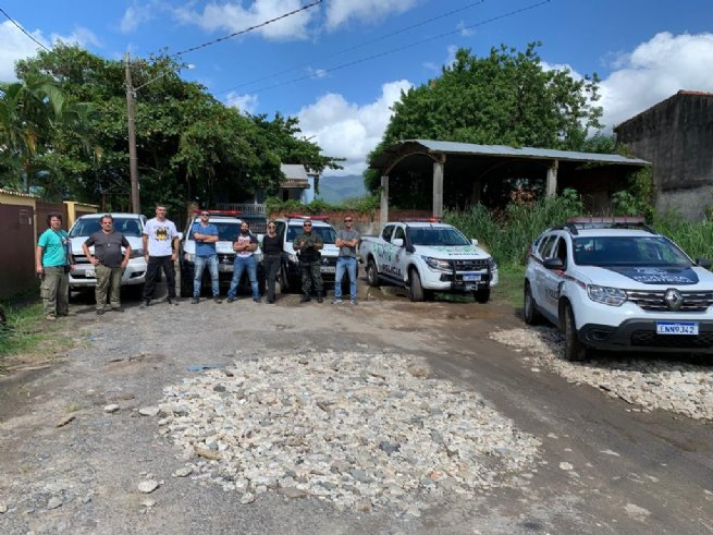 Homem é multado em R$24 mil reais por maus tratos contra cães em São Sebastião Divulgação/ PMSSB