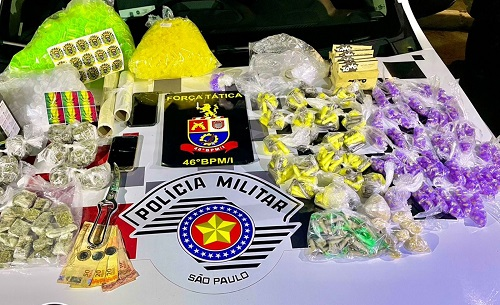 Ação terminou com prisão e apreensão de drogas Divulgação/Polícia Militar