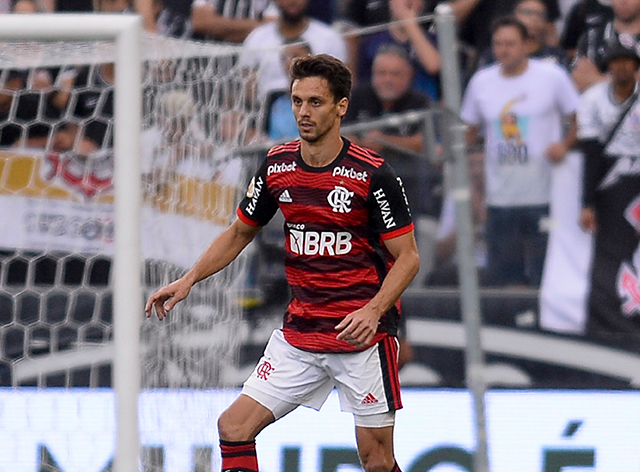 Rodrigo Caio na partida contra o Corinthians Marcelo Cortes / Flamengo