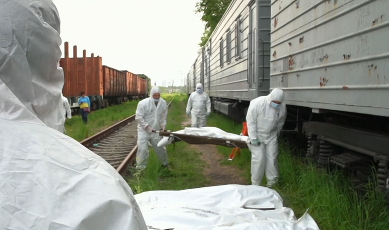 Corpos de soldados da Rússia são mantidos em "trem da morte" na Ucrânia