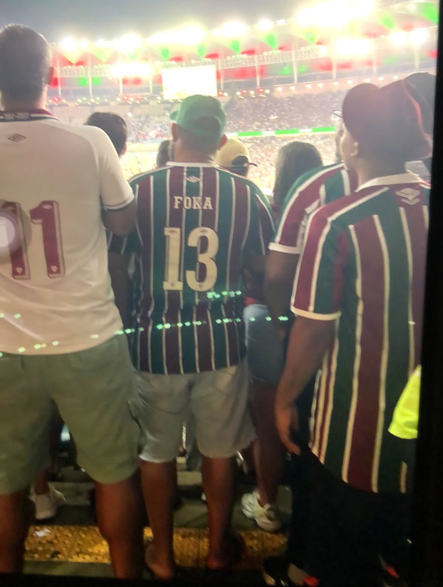 O criminoso usava uma camisa personalizada com o apelido Reprodução