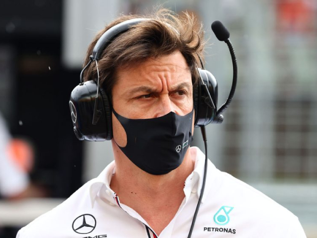 F1: Chefe da Mercedes admite dúvidas sobre desempenho do motor nas últimas corridas do ano