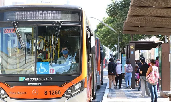 Prefeitura de São Paulo pede estudo para zerar tarifa de ônibus municipal