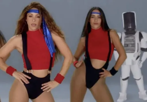 Robô invade os clipes com grande alcance de Shakira