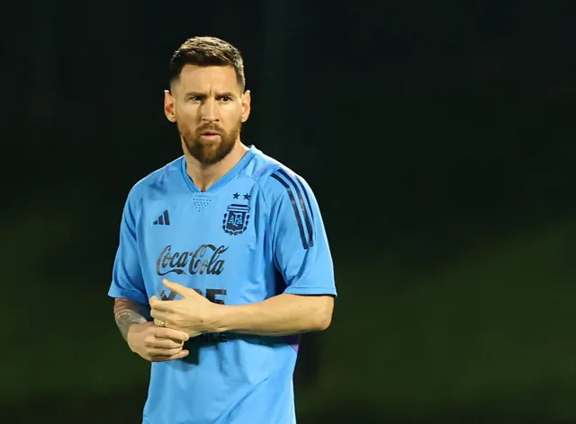 Lionel Messi durante treino da Argentina