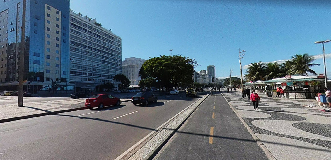 Motoristas reclamam de faixa localizada na Avenida Atlântica, em Copacabana Google Maps