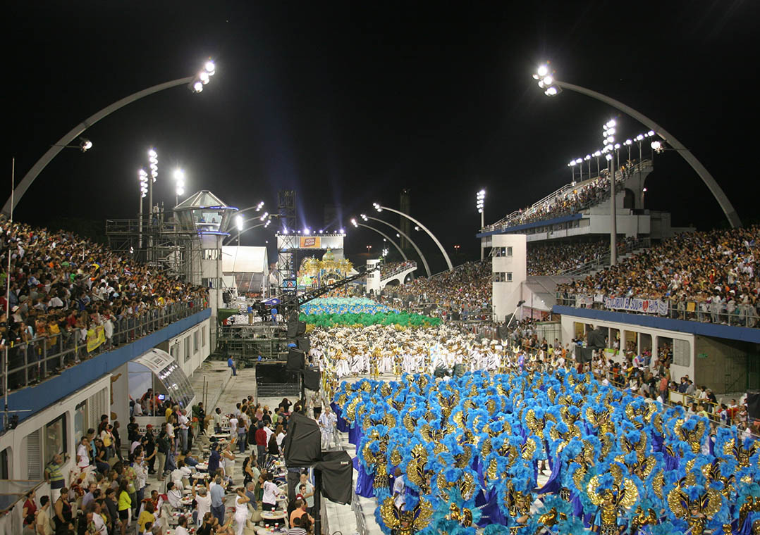 SP e Rio adiam desfiles de escolas de samba para feriado em abril