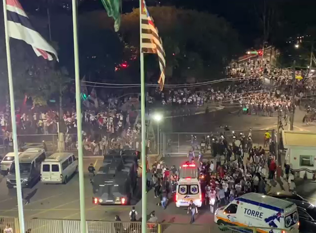 PM e torcedores do São Paulo se enfrentam na região do estádio do Morumbi BandNews FM