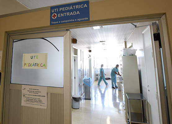 Covid-19 e gripe levam 43 pessoas para a UTI em Campinas 