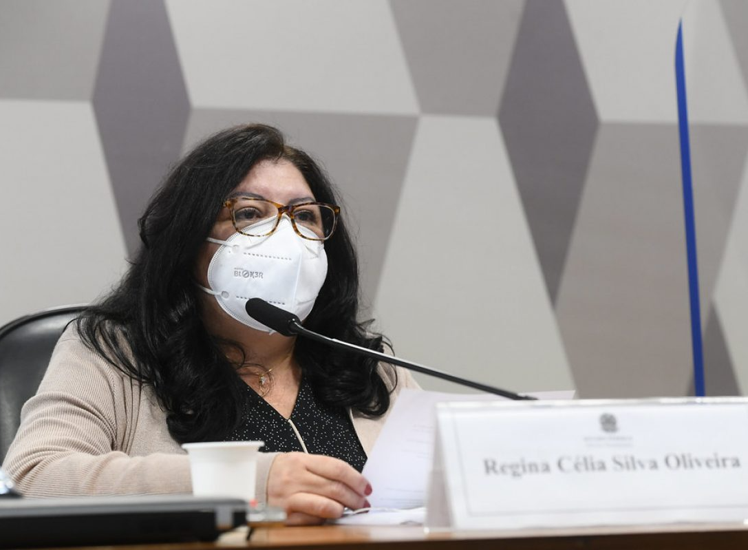 Regina Célia Oliveira, fiscal de contratos do Ministério da Saúde depõe na CPI da Pandemia Foto: Agência Senado/Marcos Oliveira