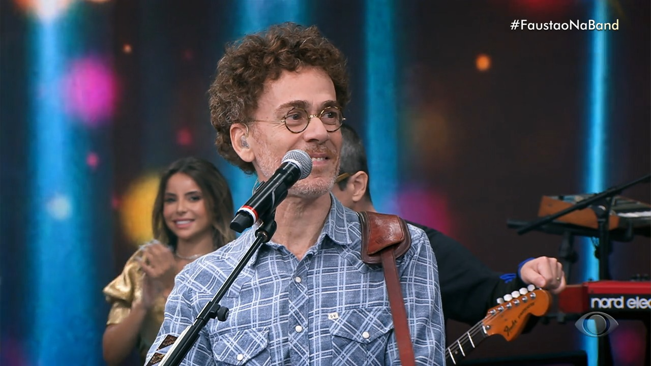 Nando Reis contou passagens de sua vida no Faustão Na Band Reprodução/Faustão Na Band