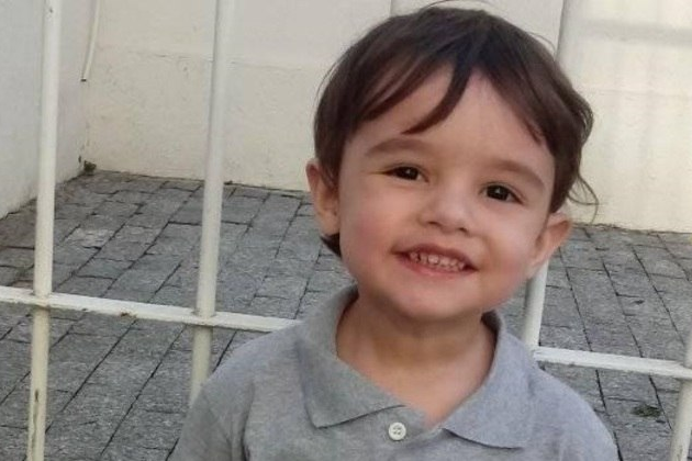 O menino Gael, encontrado morto no apartamento onde morava com a família na Bela Vista, região central de São Paulo, é enterrado na Paraíba Reprodução