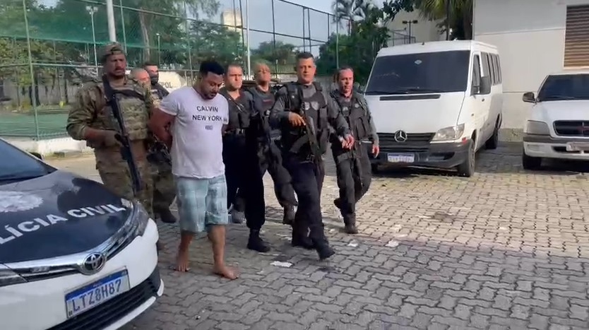 Polícia do RJ prende maior responsável por clonagem de veículos do estado