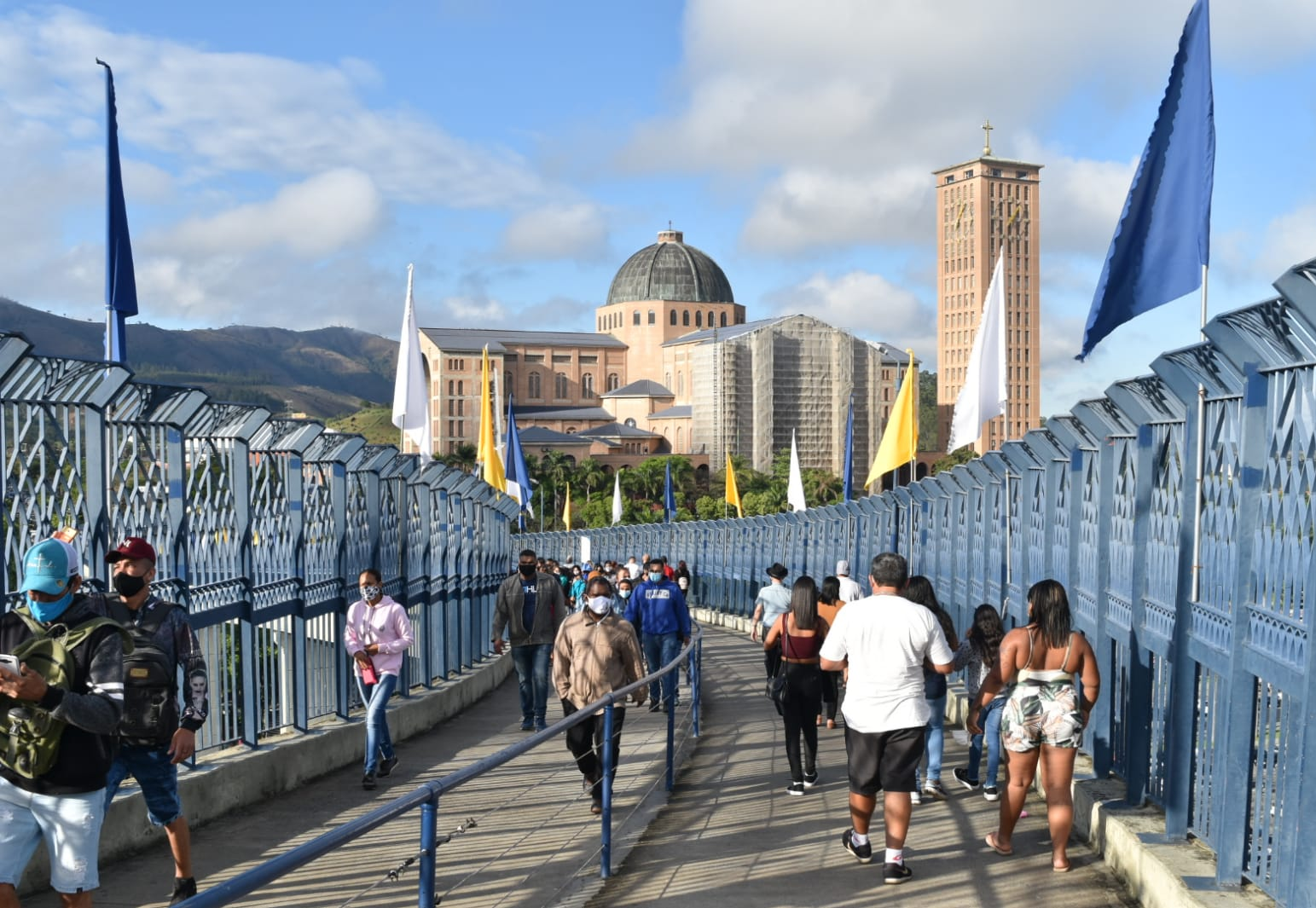 Novena e Festa da Padroeira atraem 270 mil devotos ao Santuário Nacional de Aparecida Filipe Rodrigues/Band Vale