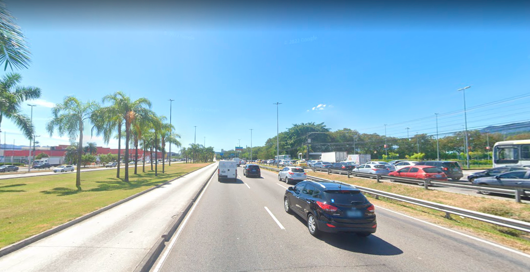 Arrastões na Avenida Ayrton Senna viraram rotina, dizem motoristas Reprodução/Google Street View