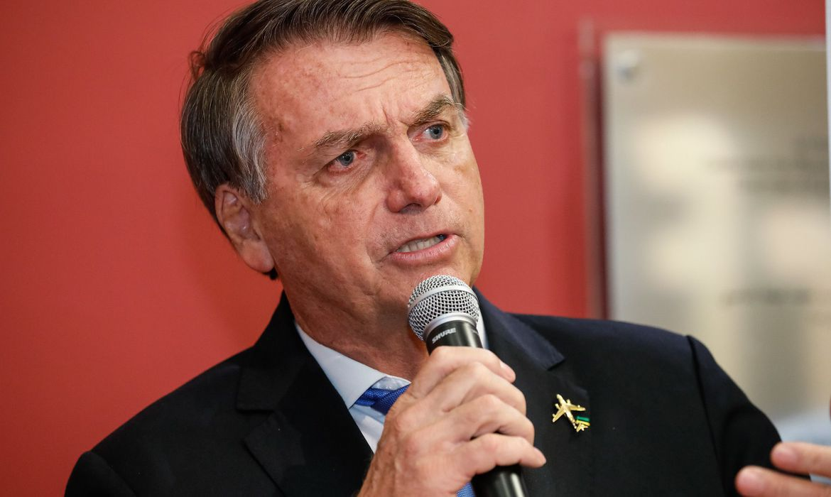 Ano passado, Bolsonaro divulgou nas redes sociais a íntegra de um inquérito policial. Foto: Alan Santos/PR