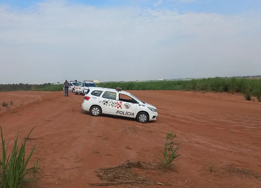 O carro da vítima ainda não foi localizado