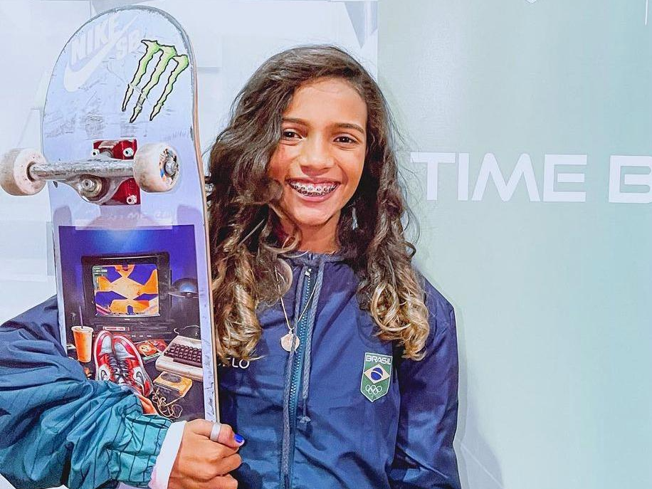 Fadinha é a atleta brasileira mais nova a ganhar uma medalha, conquistando a segunda para o skate brasileiro na Olímpiada Foto: Reprodução/Instagram 