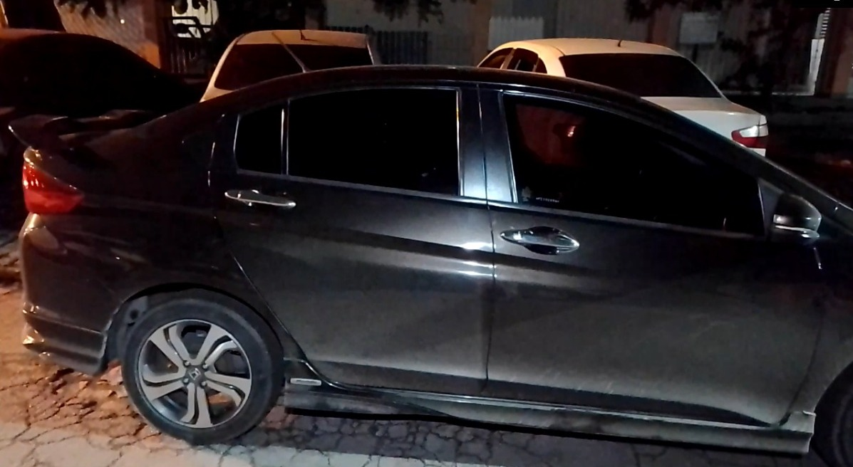 O carro roubado na Avenida Brasil já foi recuperado.  Paulo Rubert