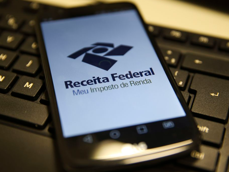 Além do site, a Receita Federal disponibiliza um aplicativo para consulta à declaração e à situação cadastral no CPF Marcelo Casal Jr./Agência Brasil