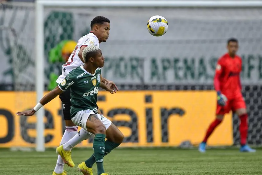 Flamengo - Palmeiras placar ao vivo, H2H e escalações