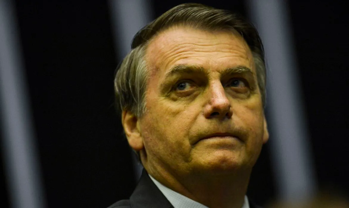Bolsonaro toma decisões para intervir na estatal