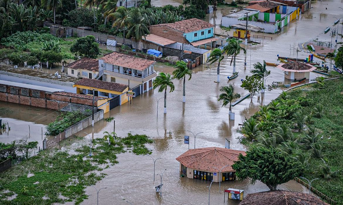 Câmara aprova MP que libera recursos para cidades atingidas por chuvas Divulgação