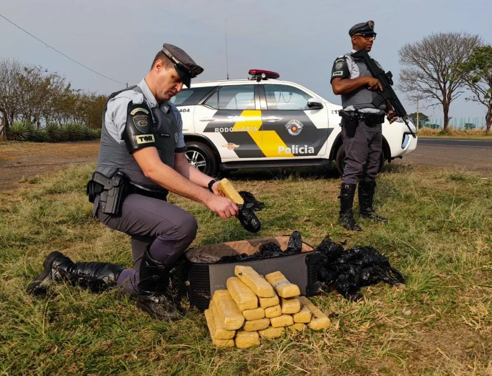 Um homem foi preso pelo tráfico de drogas 