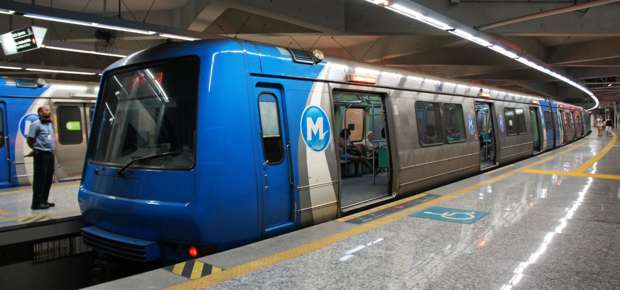 O MetrôRio antecipou o horário de pico para as 9 horas e reduziu os intervalos Reprodução/Metrô Rio