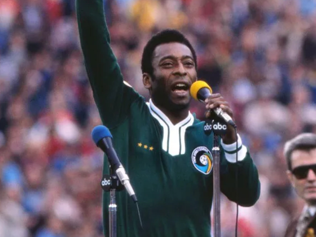 Love, Love, Love… as despedidas do Rei Pelé - Placar - O futebol
