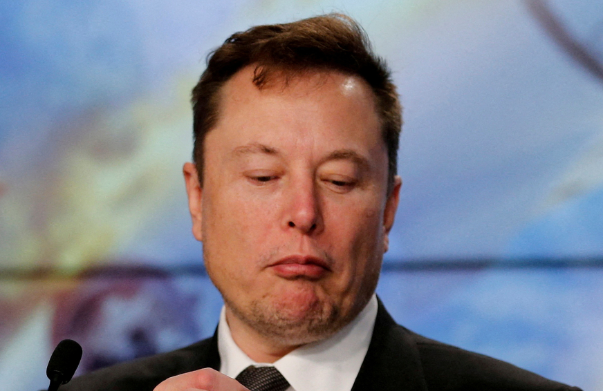 Elon Musk diz que vai reverter banimento de Donald Trump do Twitter