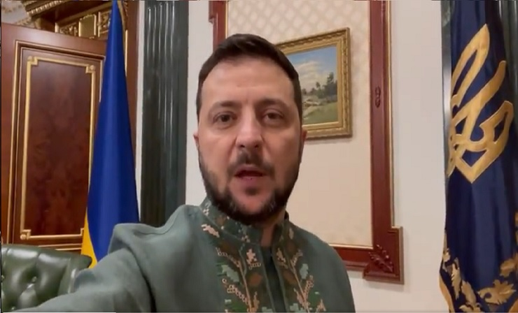 Zelensky em vídeo nas redes sociais  Reprodução / Twitter 