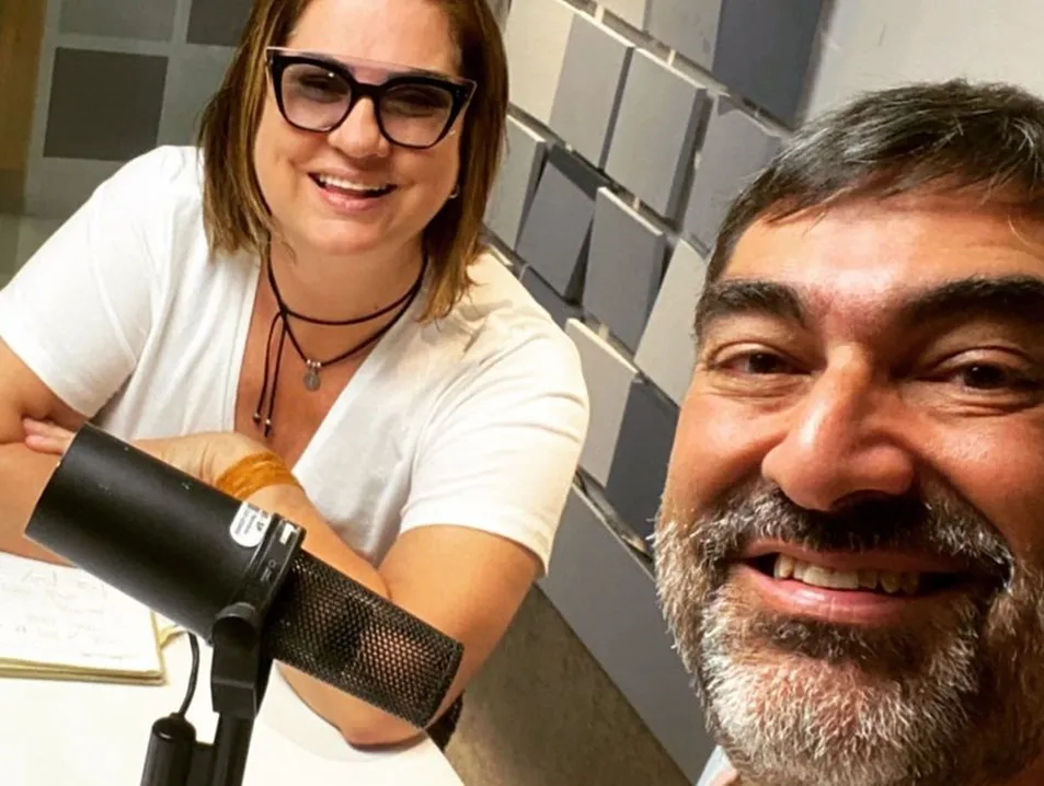 Lu Dias e Zeca Camargo comandam o "Replay" da Play FM