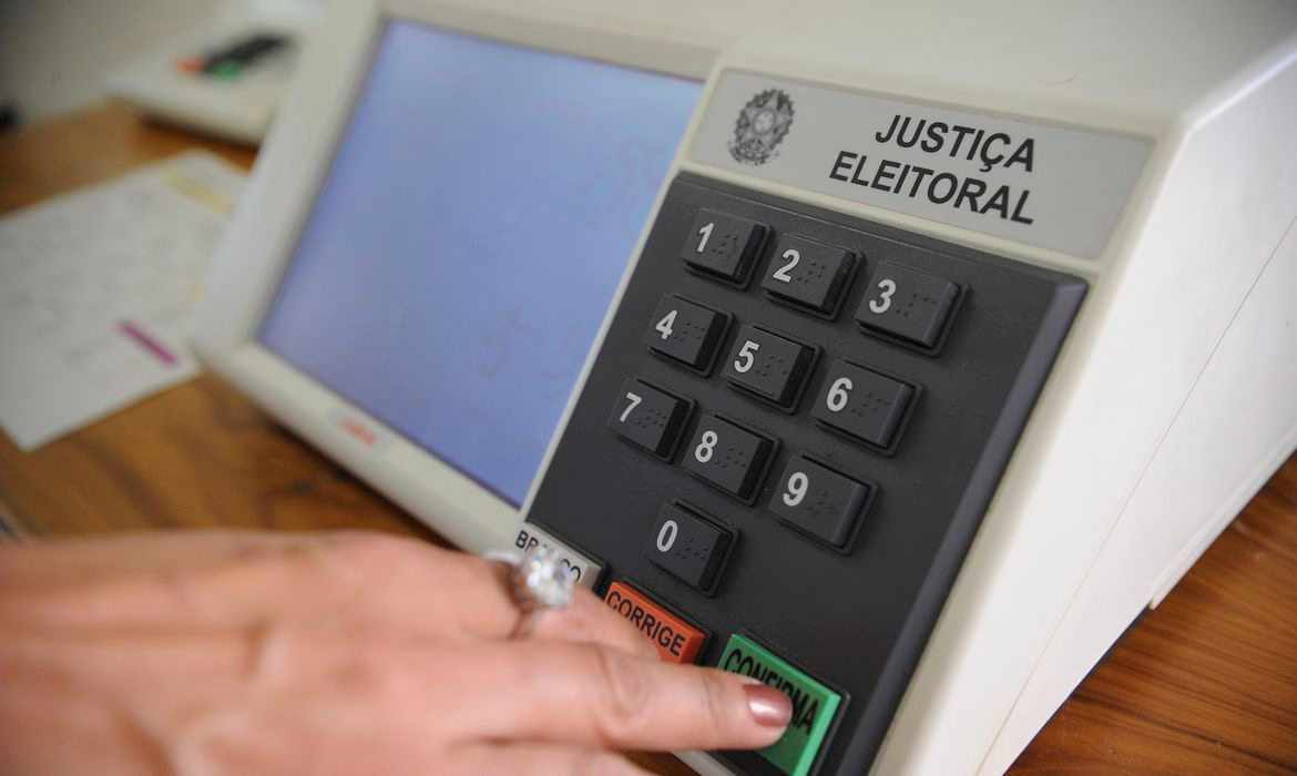 Tribunal Superior Eleitoral não registra ataques graves às urnas eletrônicas