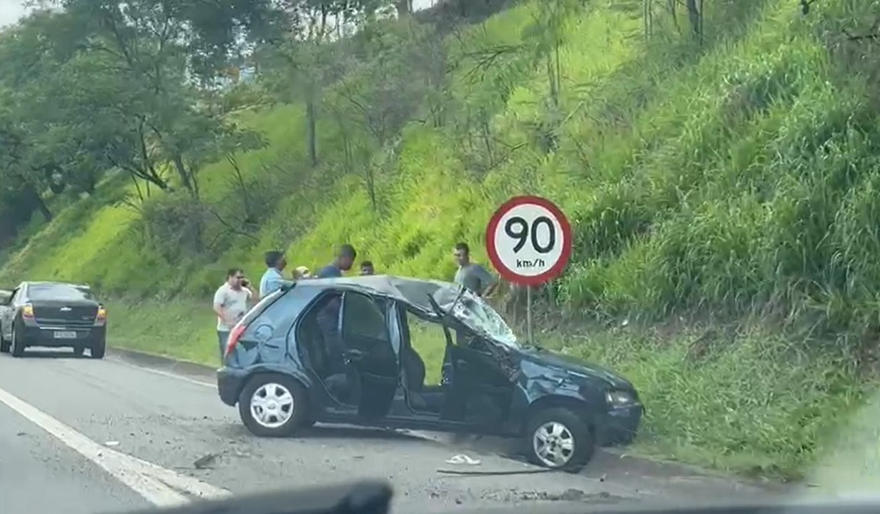 A causa do acidente não foi informada Imagem/ TV Band Vale