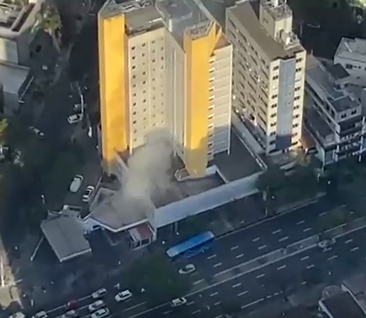 Fogo se iniciou na parte administrativa do posto e teria se espalhado para o banheiro. Helicóptero Band Minas