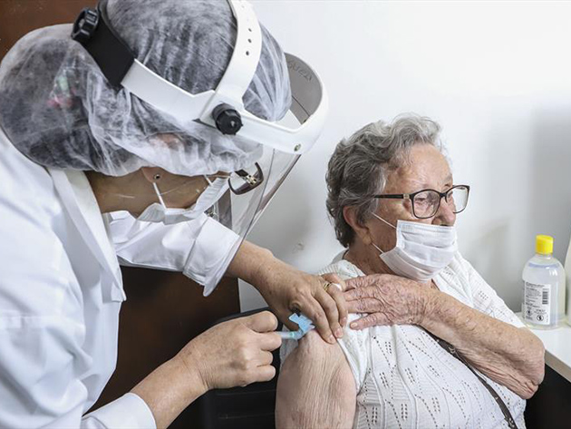 Curitiba inicia vacinação em idosos de 85 a 89 anos a partir de segunda-feira Hully Paiva/SMCS