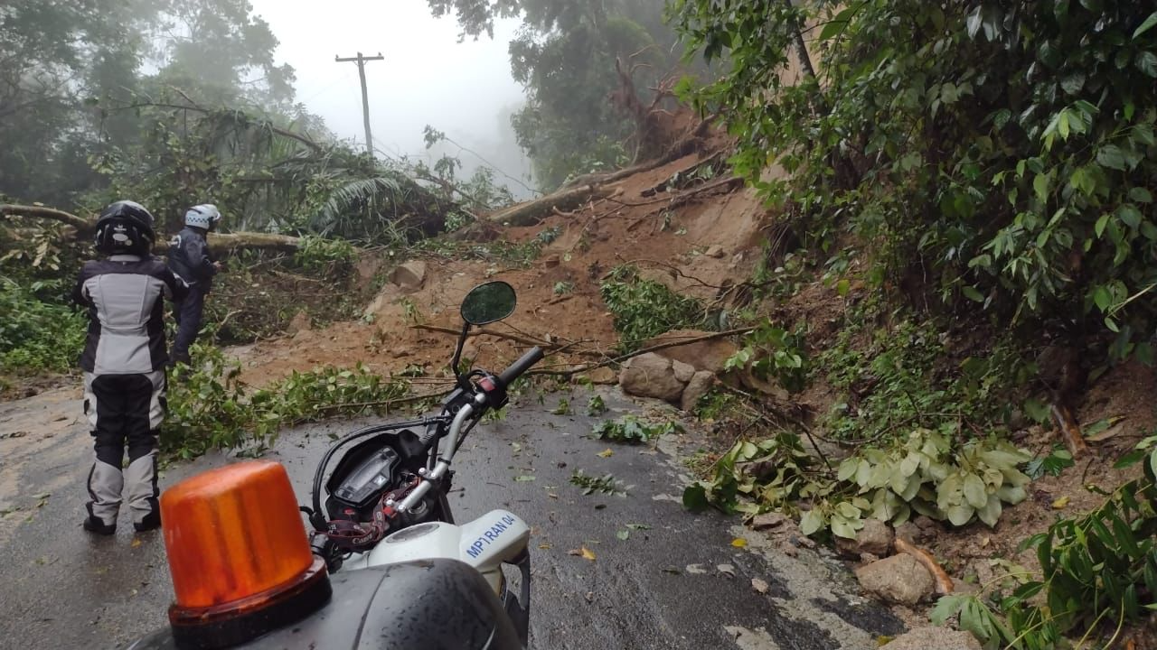 A cidade de Angra continua em alerta máximo.  Reprodução/PRF