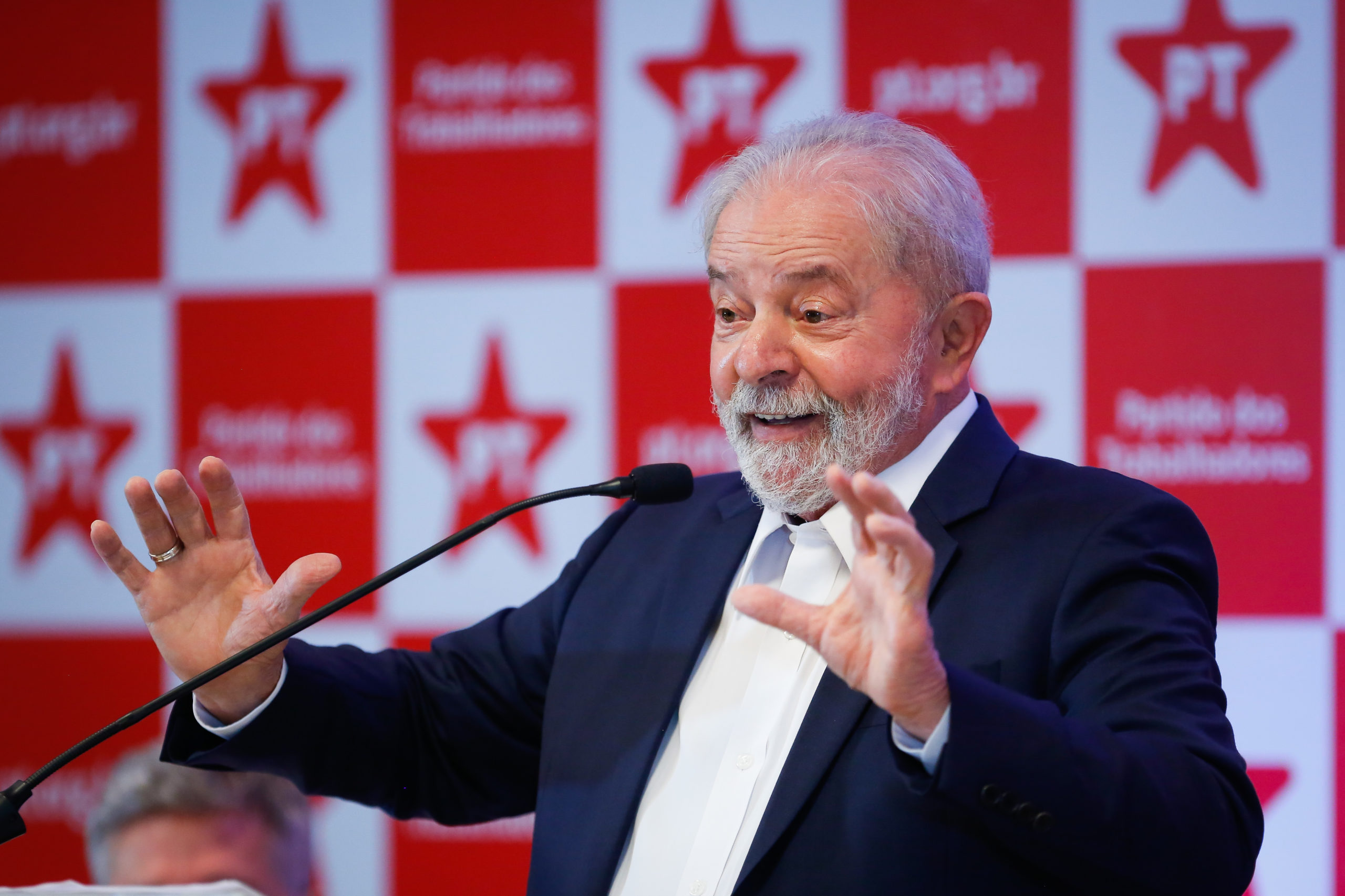 Datafolha: Nova pesquisa revela que Lula pode ser eleito no primeiro turno